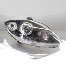 Load image into Gallery viewer, Frontscheinwerfer Seat Leon 5P1941008D Bi-Xenon Rechts Scheinwerfer Headlight