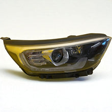 Load image into Gallery viewer, Frontscheinwerfer Kia Stonic 92102H8 LED Rechts Scheinwerfer Headlight