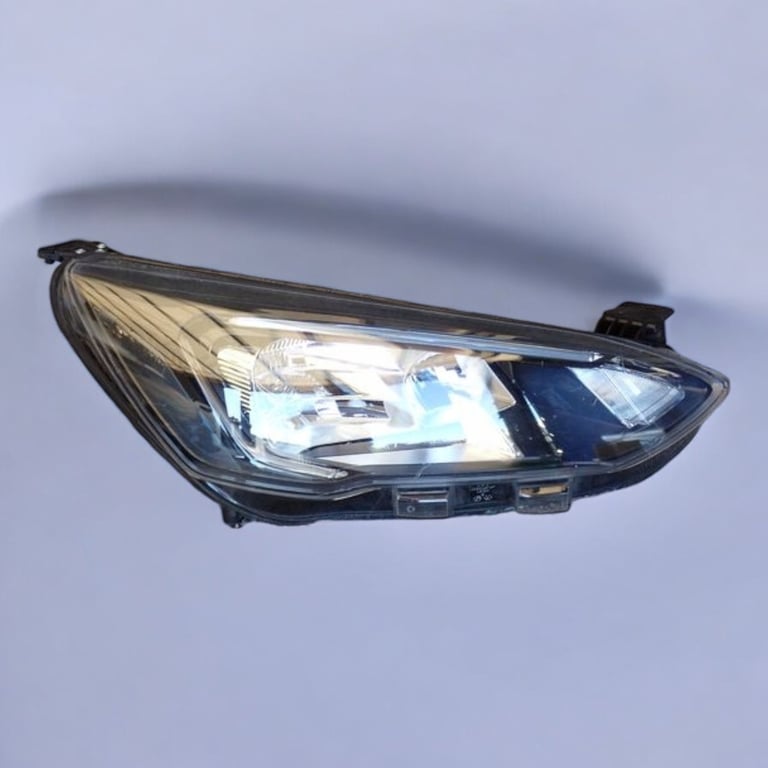 Frontscheinwerfer Ford Focus MX7B-13E014-CC LED Rechts Scheinwerfer Headlight