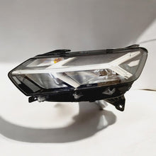 Load image into Gallery viewer, Frontscheinwerfer Dacia Sandero III Logan 260608545R Links Headlight SCH5322263182la