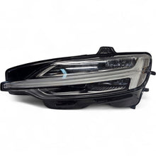 Load image into Gallery viewer, Frontscheinwerfer Volvo V60 S60 III 32338996 LED Ein Stück (Rechts oder Links) SCH5910189419lx