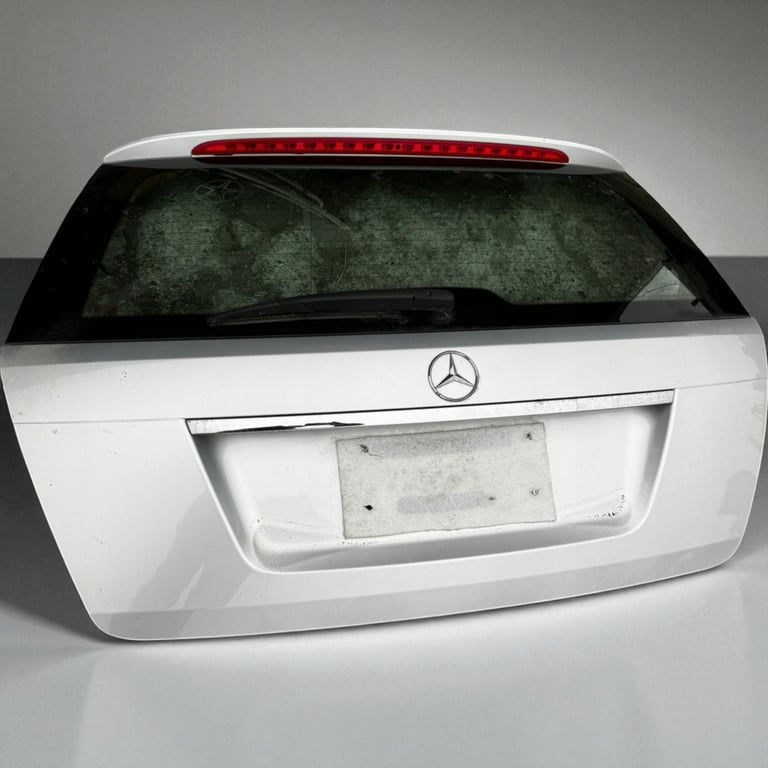 Heckklappe Mercedes-Benz W204 Rückseite Schwarz kofferraumklappe Tailgate