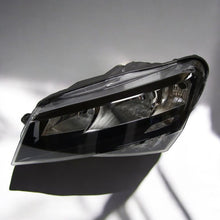 Load image into Gallery viewer, Frontscheinwerfer Skoda Superb III Links Scheinwerfer Headlight