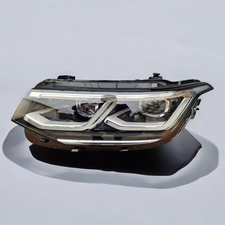 Frontscheinwerfer VW Tiguan 5NB941081C 030111923300 LED Links Headlight