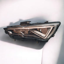 Laden Sie das Bild in den Galerie-Viewer, Frontscheinwerfer Seat Leon 5FB941007G LED Links Scheinwerfer Headlight