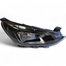 Laden Sie das Bild in den Galerie-Viewer, Frontscheinwerfer Ford Focus JX7B-13W029-CE Rechts Scheinwerfer Headlight SCH5441820230it