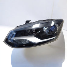 Load image into Gallery viewer, Frontscheinwerfer VW Polo 6R1941007E Links Scheinwerfer Headlight