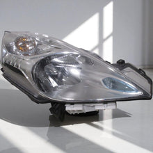 Laden Sie das Bild in den Galerie-Viewer, Frontscheinwerfer Nissan Leaf 90061089 Rechts Scheinwerfer Headlight SCH6604264000tm