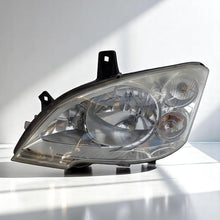 Laden Sie das Bild in den Galerie-Viewer, Frontscheinwerfer Mercedes-Benz Viano W639 Vito A6398201861 Links Headlight