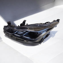 Load image into Gallery viewer, Frontscheinwerfer Toyota Corolla 19345F 81150-02T31-00 236544581 LED Links SCH4171990214om