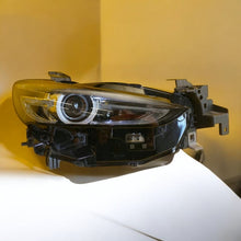 Laden Sie das Bild in den Galerie-Viewer, Frontscheinwerfer Mazda 6 LED Rechts Scheinwerfer Headlight SCH8788434893ji