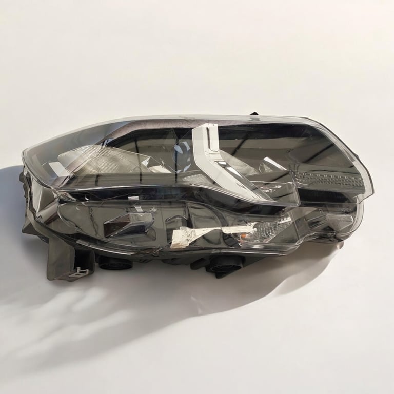 Frontscheinwerfer Peugeot Partner 8216826880 Rechts Scheinwerfer Headlight SCH9630820133ku