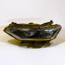 Load image into Gallery viewer, Frontscheinwerfer VW Passat B8 3G1941081T LED Links Scheinwerfer Headlight