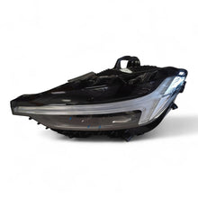 Load image into Gallery viewer, Frontscheinwerfer Volvo Xc60 II 32420425 Links Scheinwerfer Headlight SCH1472332254wp