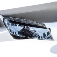 Laden Sie das Bild in den Galerie-Viewer, Frontscheinwerfer Skoda Superb III 3V1941016B Xenon Rechts Headlight