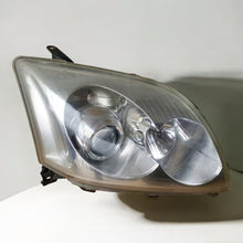 Laden Sie das Bild in den Galerie-Viewer, Frontscheinwerfer Toyota Avensis Rechts Scheinwerfer Headlight