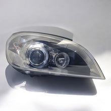 Load image into Gallery viewer, Frontscheinwerfer Volvo S60 II V60 31299991 89905476 Xenon Rechts Headlight SCH2004797391cz