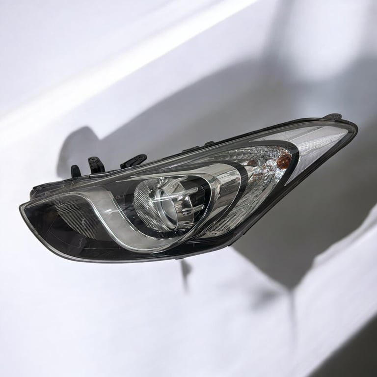 Frontscheinwerfer Hyundai I30 Links Scheinwerfer Headlight SCH2387142262cb