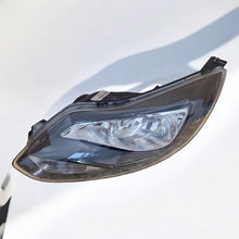 Laden Sie das Bild in den Galerie-Viewer, Frontscheinwerfer Ford Focus III BM51-13W030-CF Links Scheinwerfer Headlight