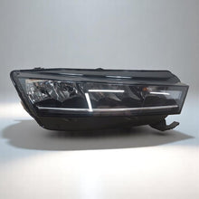 Laden Sie das Bild in den Galerie-Viewer, Frontscheinwerfer Skoda 5E3941016 Rechts Scheinwerfer Headlight