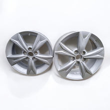 Laden Sie das Bild in den Galerie-Viewer, 1x Alufelge 17 Zoll 6.5&quot; 5x114.3 45ET Toyota Rim Wheel