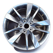 Laden Sie das Bild in den Galerie-Viewer, 1x Alufelge 17 Zoll 7.0&quot; 5x112 49ET Glanz Graphit 5E0601025CC Skoda Octavia Iii