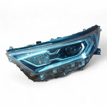 Load image into Gallery viewer, Frontscheinwerfer Toyota V 81185-42A33 LED Links Scheinwerfer Headlight