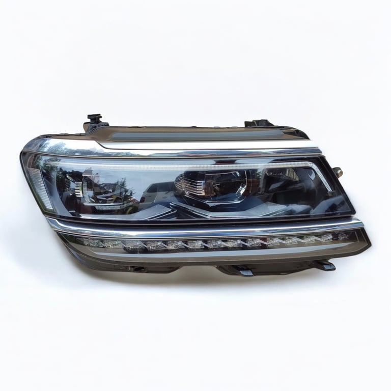 Frontscheinwerfer VW Tiguan 5NB941082D LED Rechts Scheinwerfer Headlight