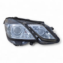 Laden Sie das Bild in den Galerie-Viewer, Frontscheinwerfer Mercedes-Benz W212 A2128201039 Xenon Rechts Headlight SCH6700876387wm