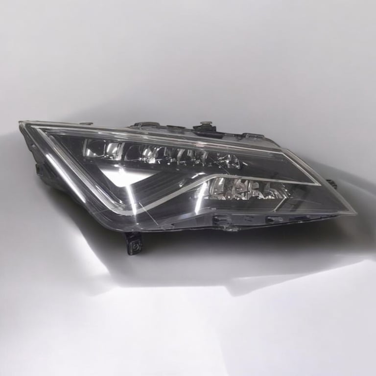 Frontscheinwerfer Seat Leon 90100840 Rechts Scheinwerfer Headlight