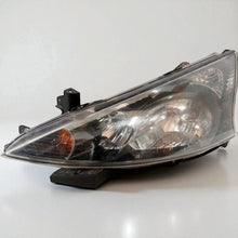 Laden Sie das Bild in den Galerie-Viewer, Frontscheinwerfer Mitsubishi Grandis Links Scheinwerfer Headlight