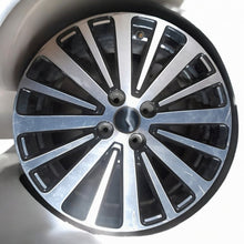 Laden Sie das Bild in den Galerie-Viewer, 1x Alufelge 16 Zoll 7.0&quot; 4x100 37ET 403002573R Renault Rim Wheel