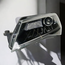 Laden Sie das Bild in den Galerie-Viewer, Frontscheinwerfer Skoda Superb III 3V1941015B LED Links Scheinwerfer Headlight