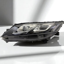 Laden Sie das Bild in den Galerie-Viewer, Frontscheinwerfer Mitsubishi Eclipse Cross 8301D681 LED Links Headlight SCH3530657263bh