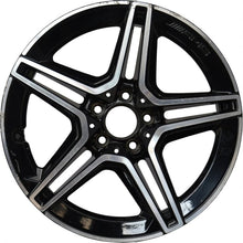 Laden Sie das Bild in den Galerie-Viewer, 1x Alufelge 18 Zoll 7.5&quot; 5x112 44ET A2054019500 Mercedes-Benz A205 Rim Wheel