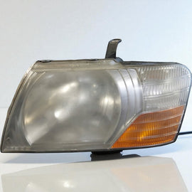 Frontscheinwerfer Mitsubishi Pajero III Links Scheinwerfer Headlight