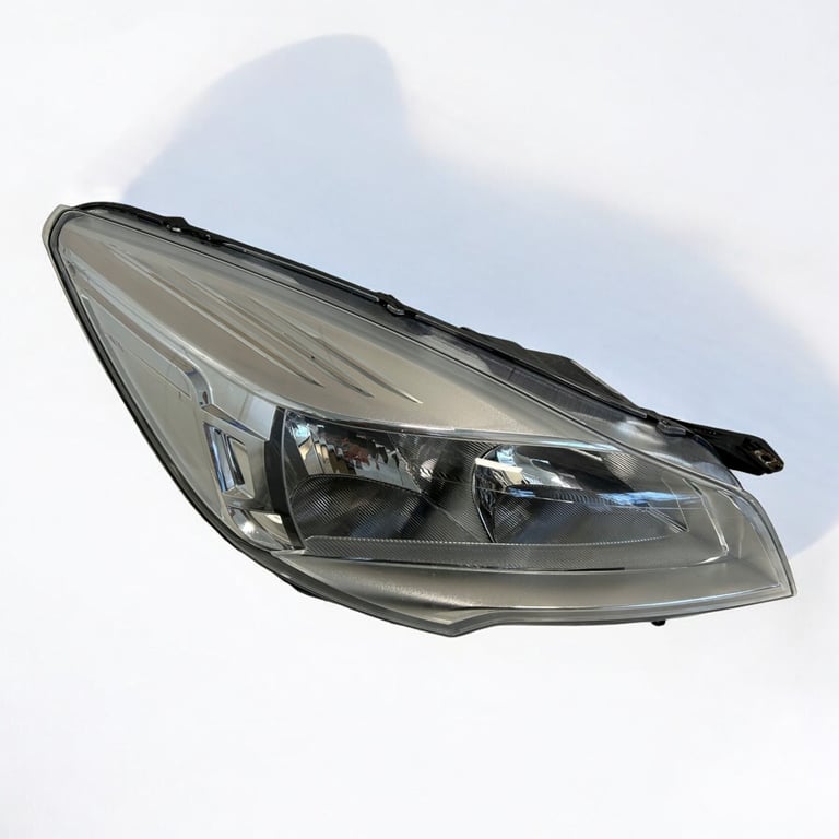 Frontscheinwerfer Ford Kuga CV44-13W029-AE Rechts Scheinwerfer Headlight