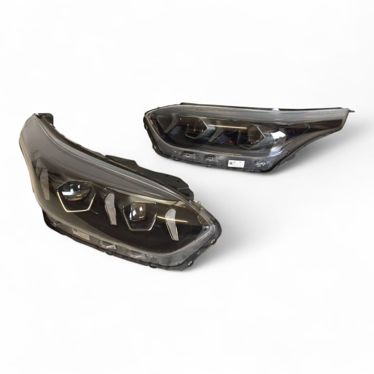 Frontscheinwerfer Kia Ceed 92102J7500 Ein Satz Scheinwerfer Headlight