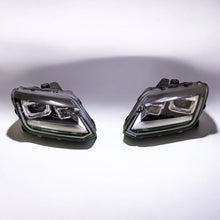 Laden Sie das Bild in den Galerie-Viewer, Frontscheinwerfer VW Amarok 2H1941015AF Ein Stück (Rechts oder Links) Headlight SCH2012831346rl