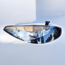 Load image into Gallery viewer, Frontscheinwerfer Renault Fluence 260101517 Rechts Scheinwerfer Headlight