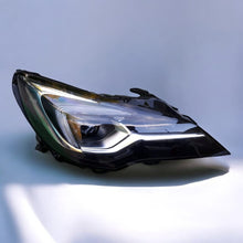 Laden Sie das Bild in den Galerie-Viewer, Frontscheinwerfer Opel Astra 39111105 Full LED Rechts Scheinwerfer Headlight