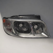 Laden Sie das Bild in den Galerie-Viewer, Frontscheinwerfer Hyundai Matrix 92102-176- Rechts Scheinwerfer Headlight