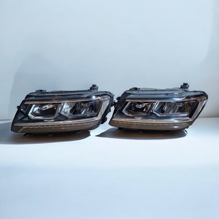 Frontscheinwerfer VW Tiguan 5NB941035D Links Scheinwerfer Headlight