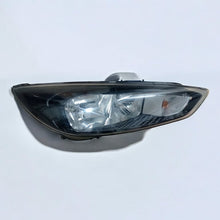 Load image into Gallery viewer, Frontscheinwerfer Ford Focus F1EB-13W029-EC Rechts Scheinwerfer Headlight