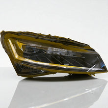 Laden Sie das Bild in den Galerie-Viewer, Frontscheinwerfer Skoda Superb III 3V1941016E LED Rechts Scheinwerfer Headlight