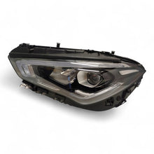 Laden Sie das Bild in den Galerie-Viewer, Frontscheinwerfer Mercedes-Benz Cla A1189062500 Full LED Links Headlight SCH9372406753eg