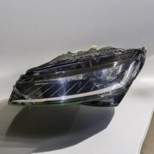 Laden Sie das Bild in den Galerie-Viewer, Frontscheinwerfer Skoda Superb III 3V1941015D Full LED Links Headlight SCH5424155414ga