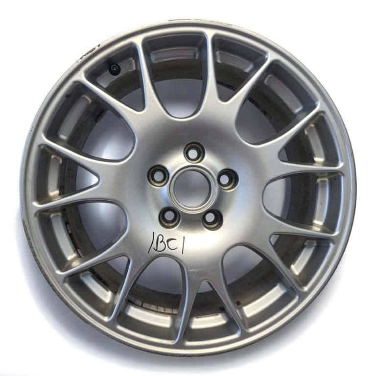 1x Alufelge 18 Zoll 7.5" 5x112 54ET Glanz Silber 8P0601025R Audi A3 Rim Wheel
