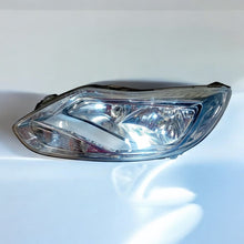 Load image into Gallery viewer, Frontscheinwerfer Ford Focus BM51-13W030-AJ Links Scheinwerfer Headlight