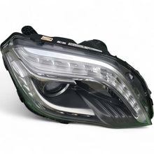 Laden Sie das Bild in den Galerie-Viewer, Frontscheinwerfer Mercedes-Benz W204 A2048201639 Xenon Rechts Headlight SCH5628308447bq